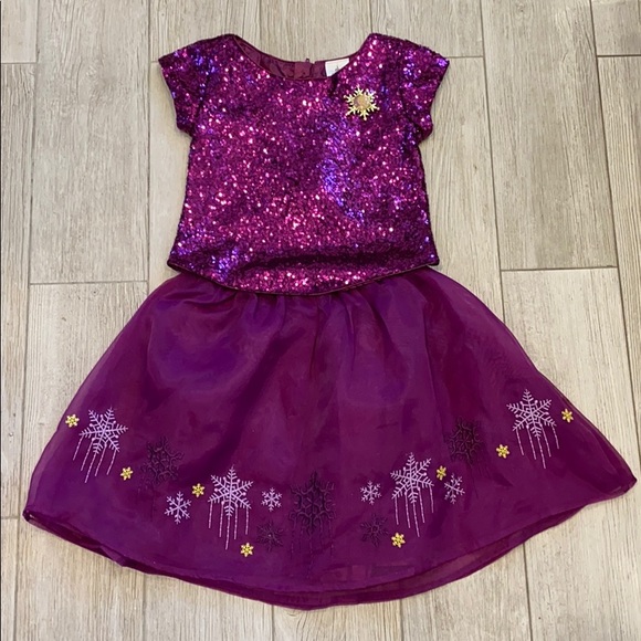 Disney Other - Frozen sequined top and tulle skirt
